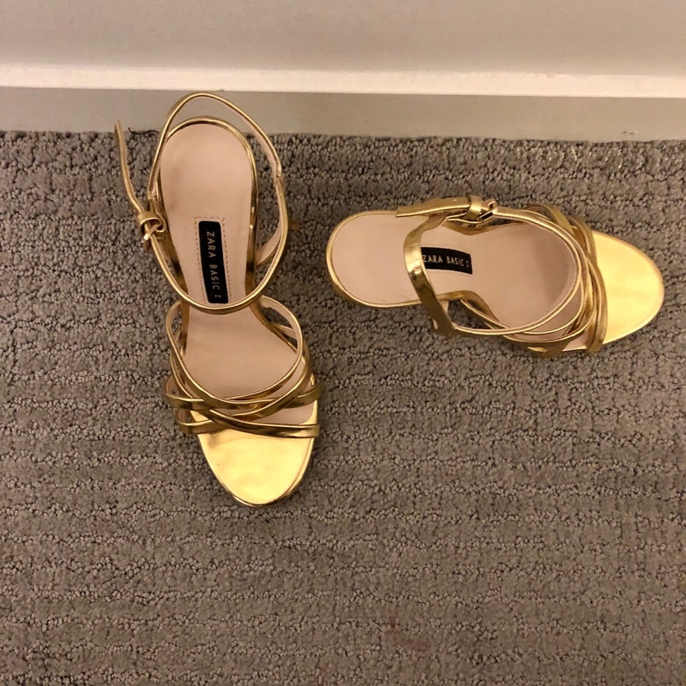 ZARA BASIC Gold Strappy Heels Size 6